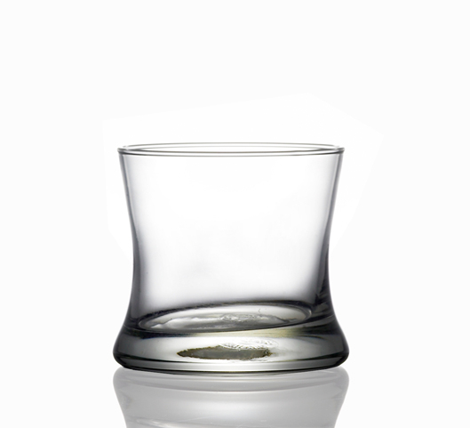 厚實玻璃啤酒杯